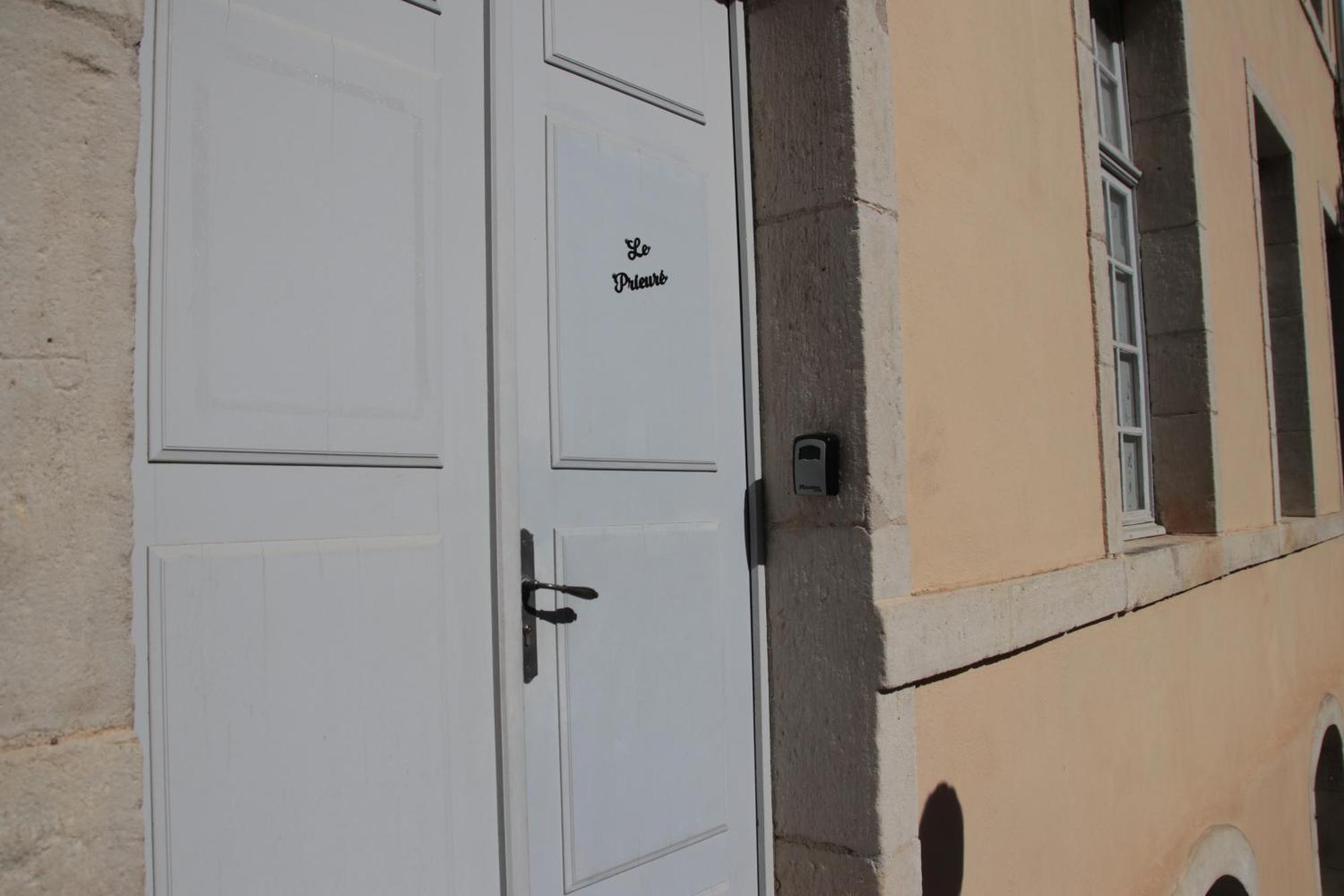 Ferienwohnung Le Prieure Dole Exterior foto